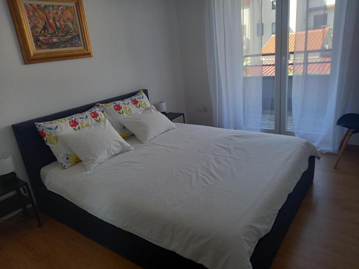 Apartament Dasara *