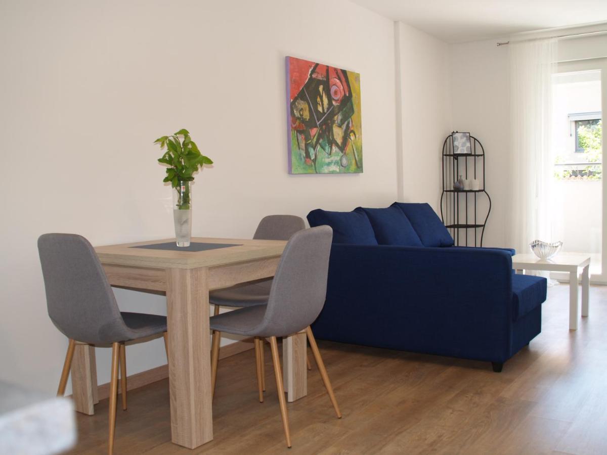 Apartament Dasara *